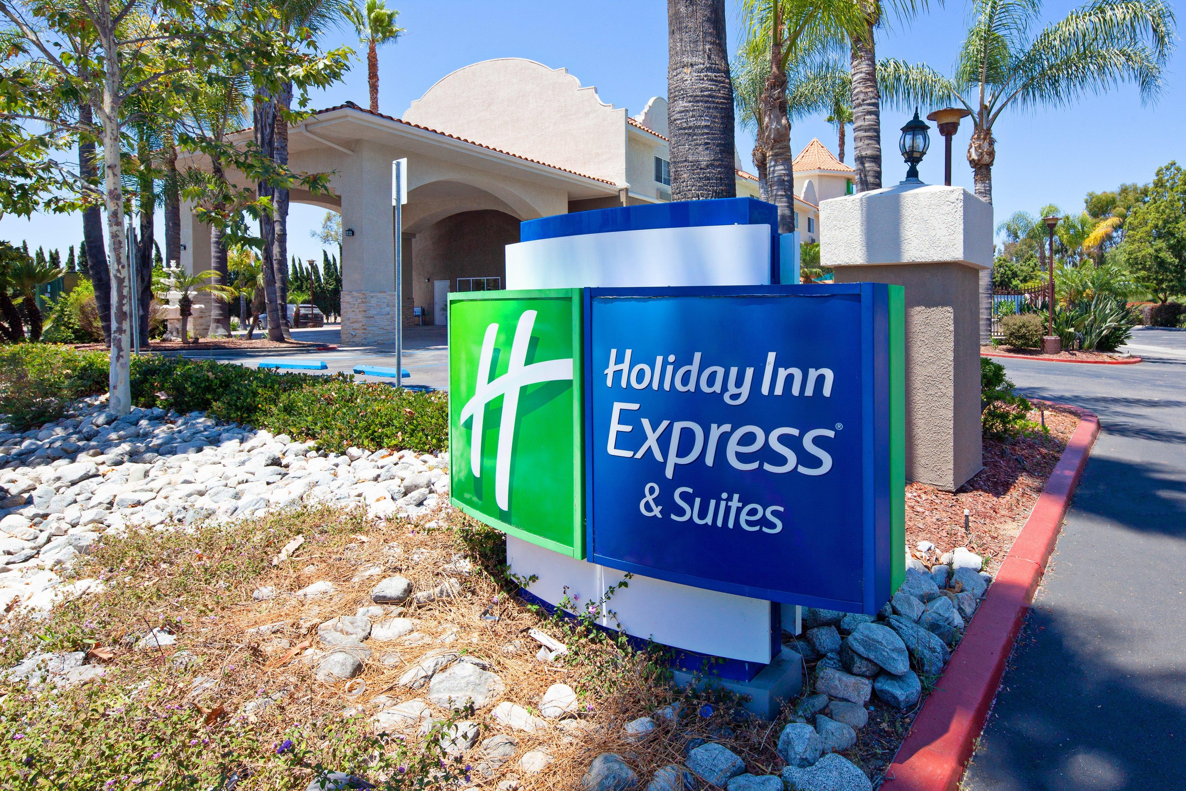 Holiday Inn Express Hotel & Suites San Diego-Escondido, An Ihg Hotel Exteriör bild