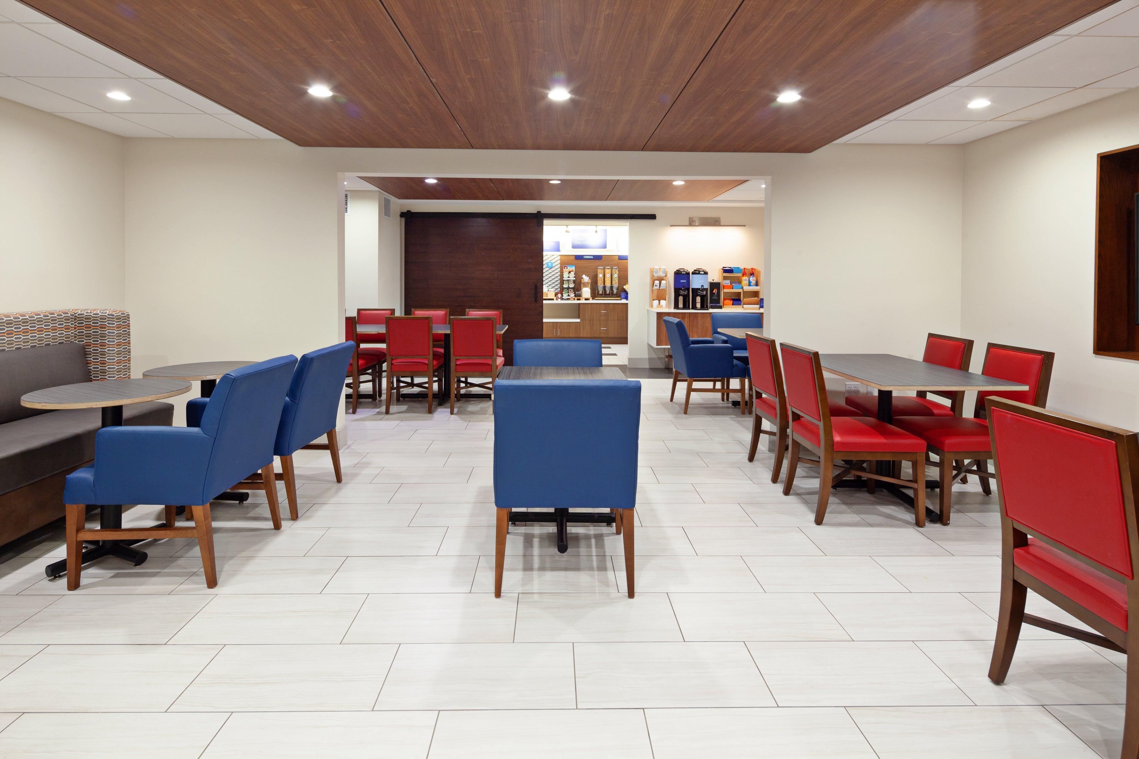 Holiday Inn Express Hotel & Suites San Diego-Escondido By Ihg Exteriör bild