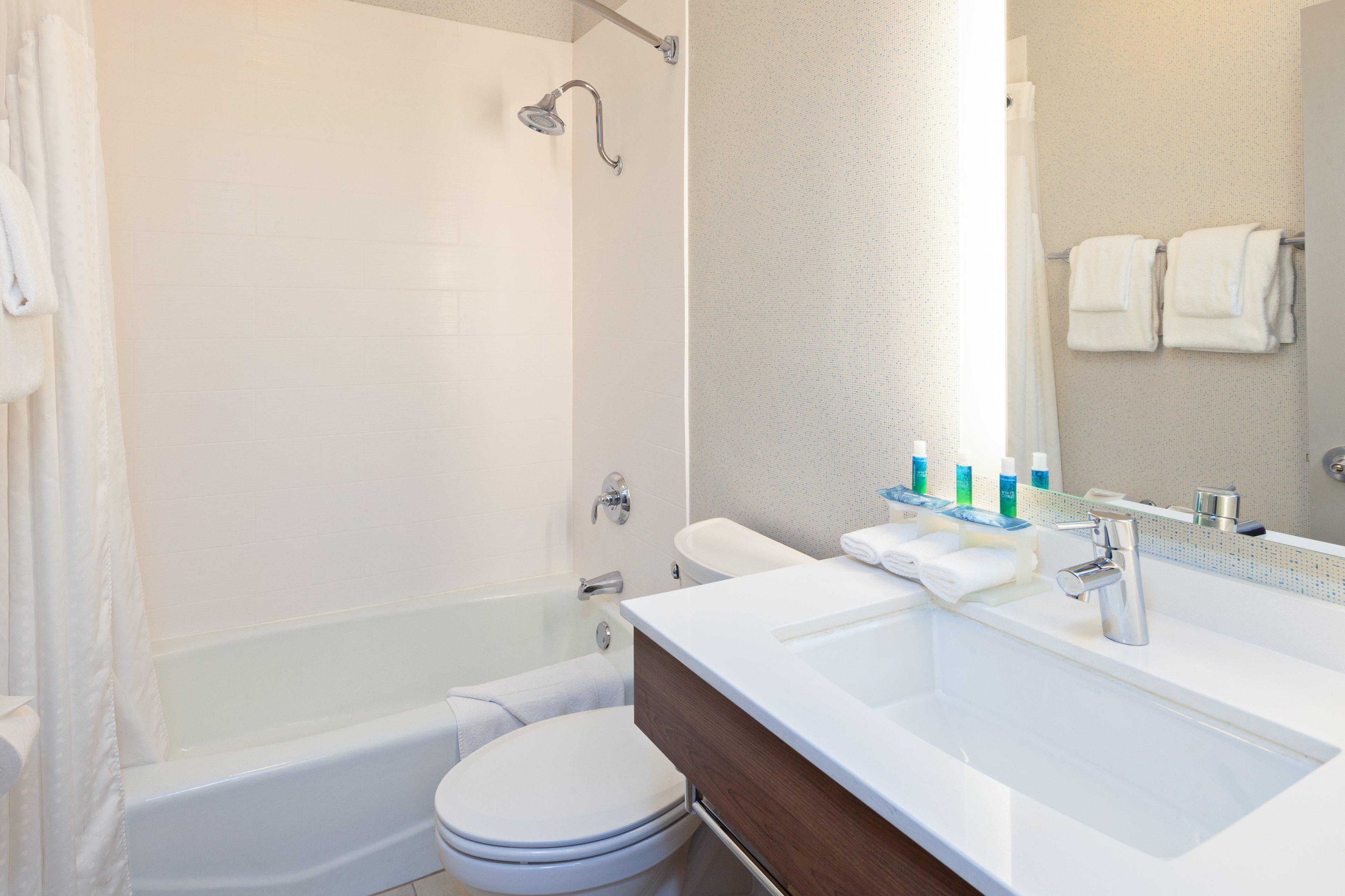 Holiday Inn Express Hotel & Suites San Diego-Escondido By Ihg Exteriör bild